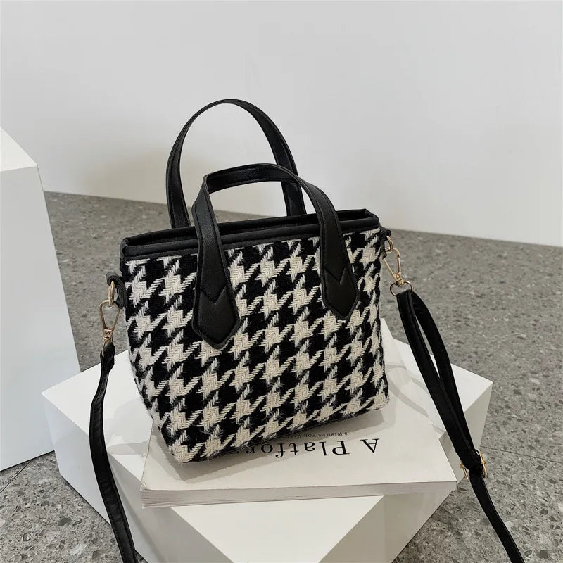 Elea – Plaid Crossbody Handbag