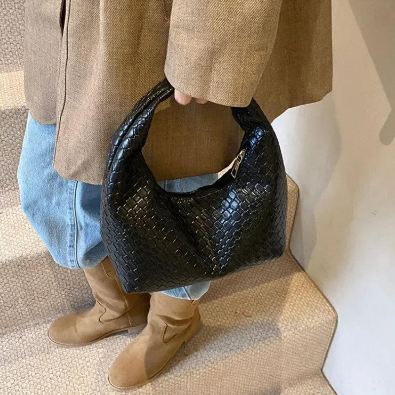 Solène – Retro Woven Leather Tote Bag