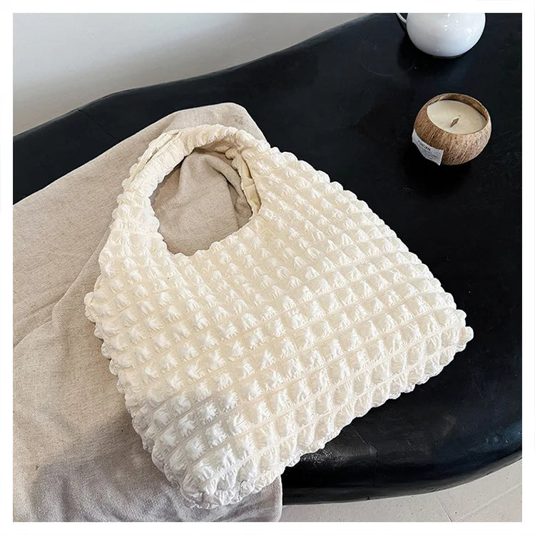Cléa – Quilted Pleated Crossbody Bag