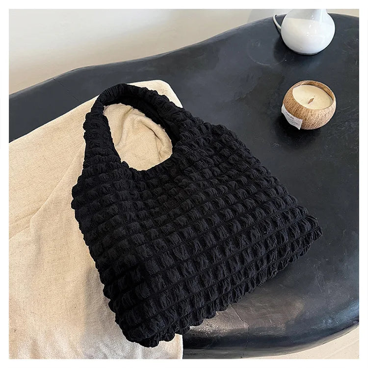 Cléa – Quilted Pleated Crossbody Bag