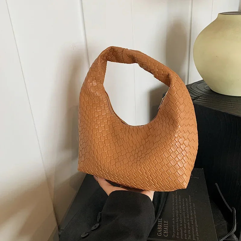 Solène – Retro Woven Leather Tote Bag