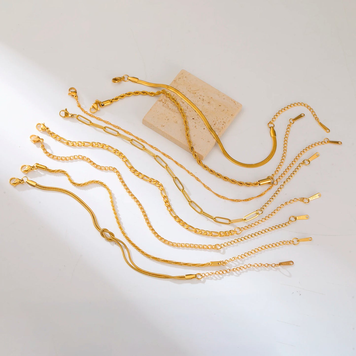 Solaris Twist Bracelet