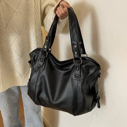 Isabelle – Contrast-Tone Shoulder Bag