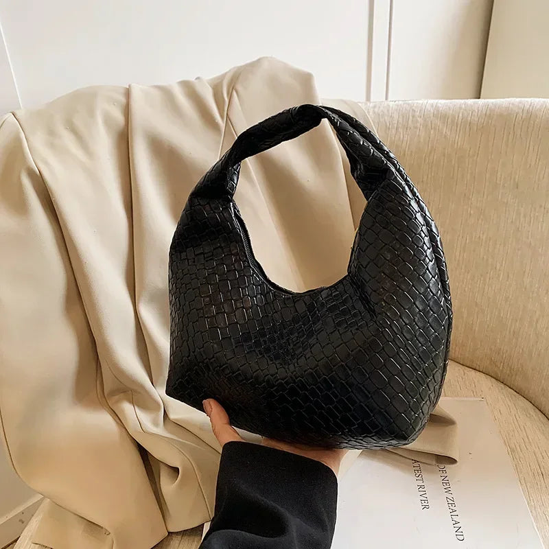 Solène – Retro Woven Leather Tote Bag