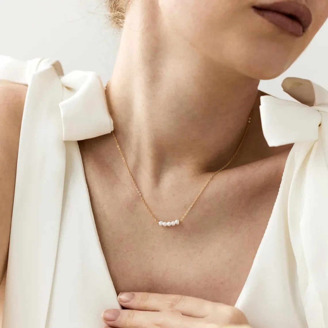 CCGOOD 18K Gold Plated Stainless Steel Necklace Natural Pearl Choker for Women Minimalist Dainty Jewelry Everyday Hypoallergenic