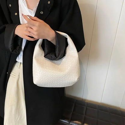 Solène – Retro Woven Leather Tote Bag